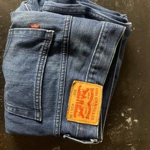 Levi’s 569 36x36 Distressed